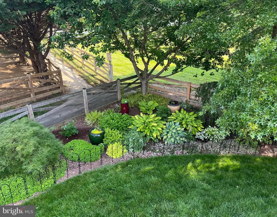 604 Elliot Dr, Purcellville, VA 20132 - #3