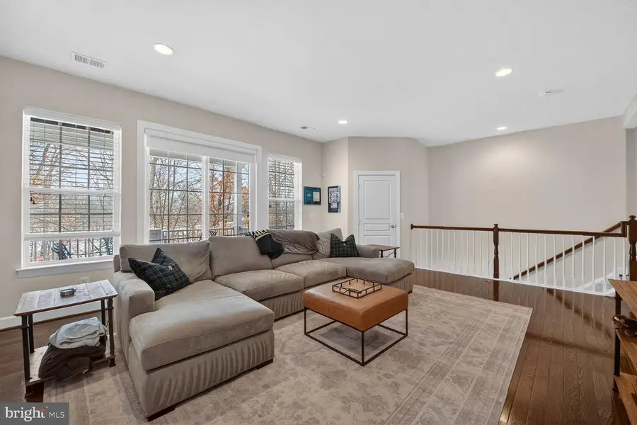 20209 Center Brook Sq, Sterling, VA 20165 - #3