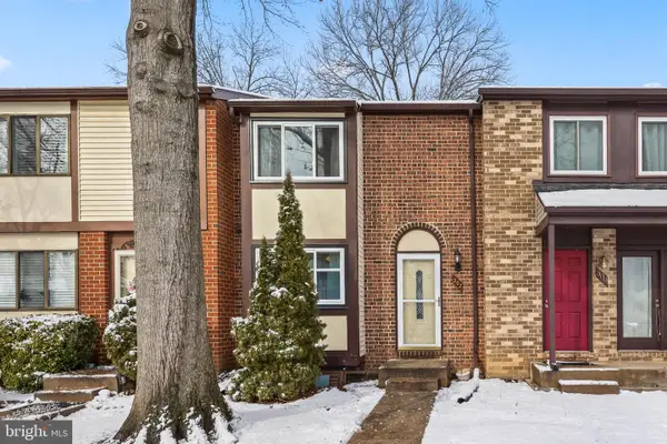 302 Giles Pl, STERLING, VA 20164