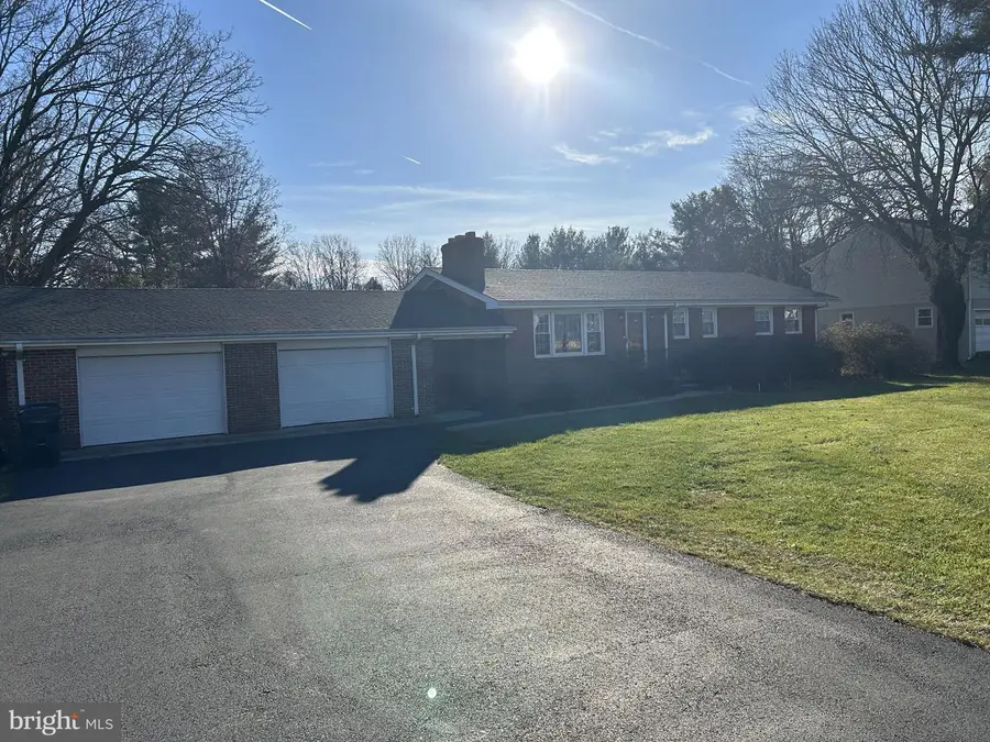 212 Masons Ln Se, Leesburg, VA 20175 - #3