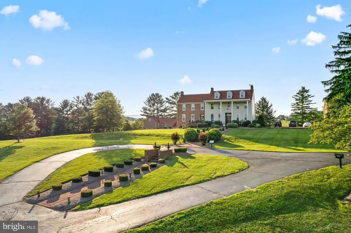 15164 Berlin Tpke, Purcellville, VA 20132 - #1