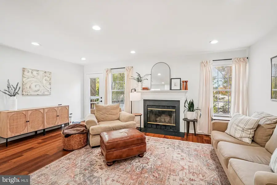 311 Mcdaniel Dr, Purcellville, VA 20132 - #3