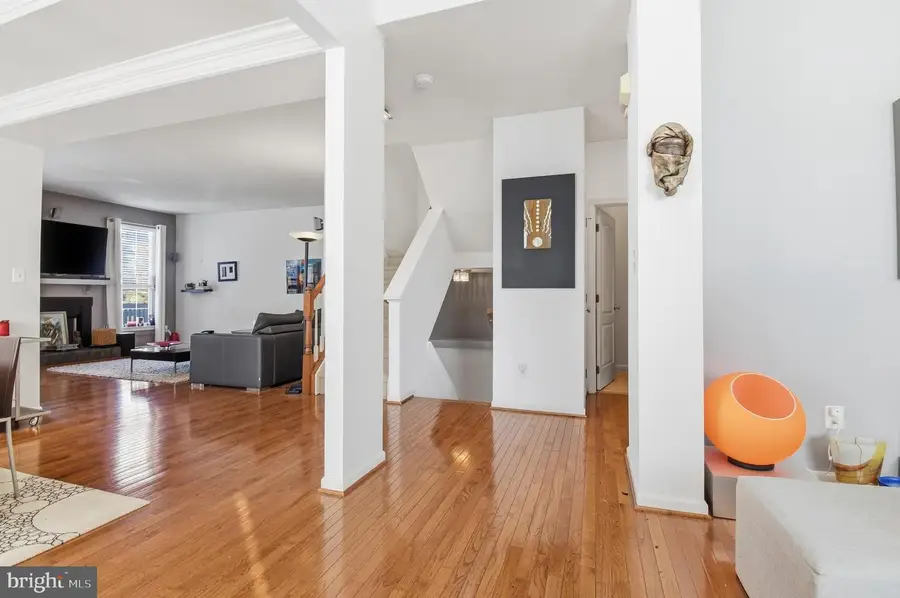 43592 Dunhill Cup Sq, Ashburn, VA 20147 - #2