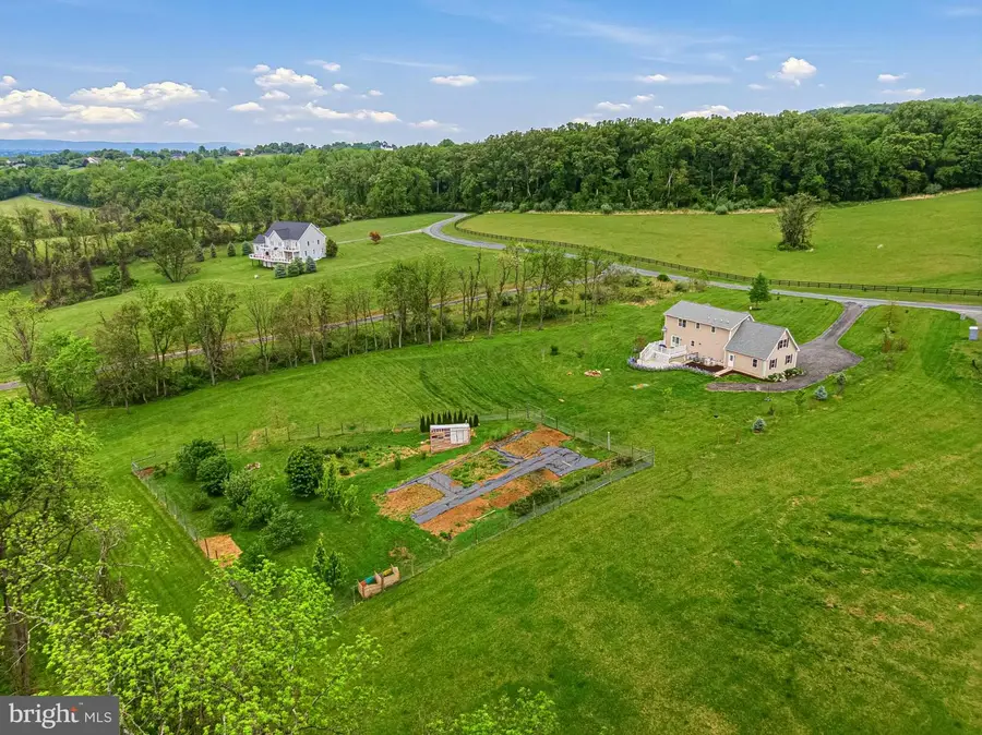 40923 Browns Ln, Waterford, VA 20197 - #2