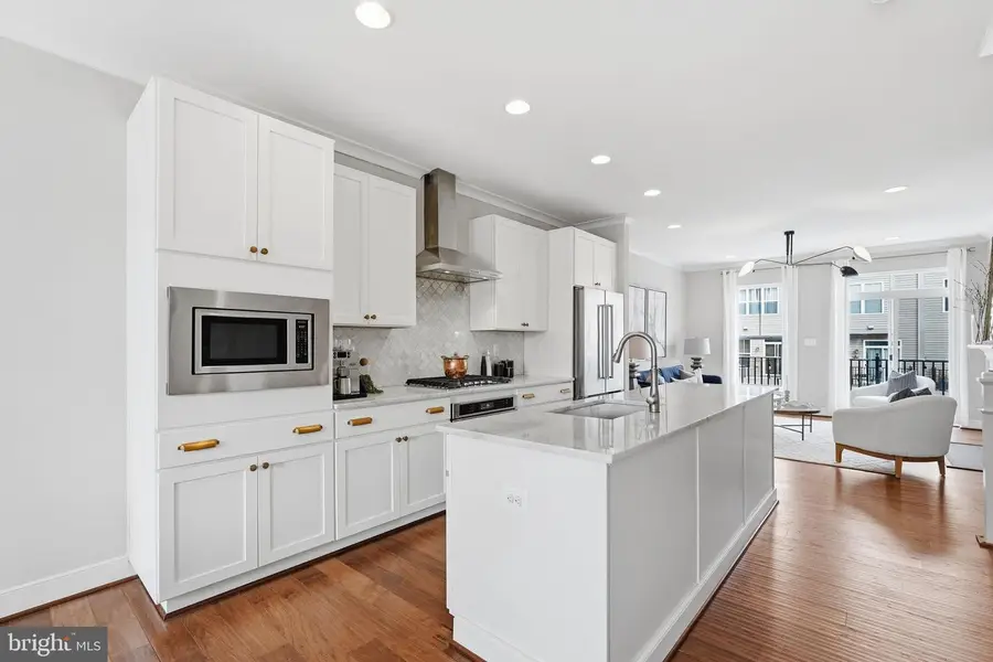 23000 Lavallette Sq, Brambleton, VA 20148 - #3