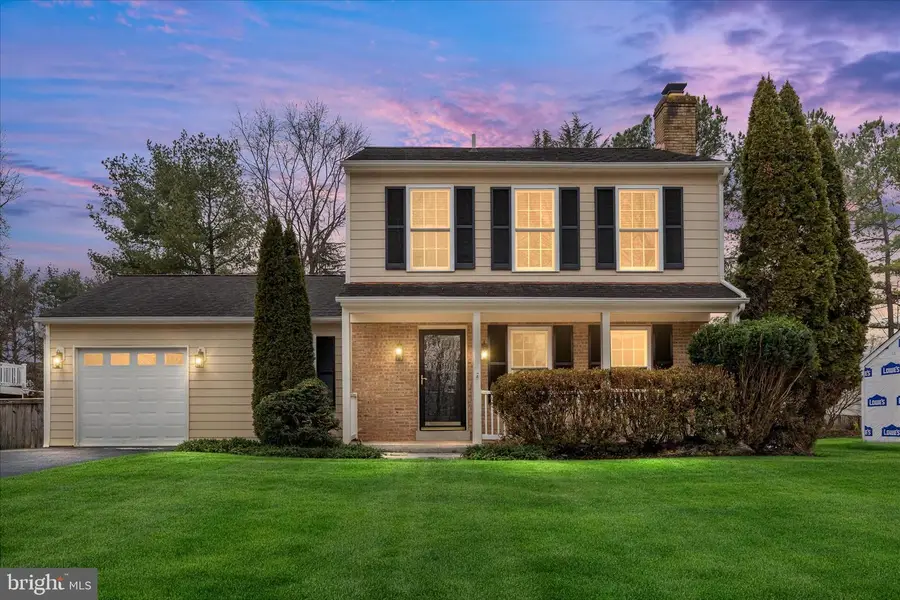 11815 Brockman Ln, Great Falls, VA 22066 - #2