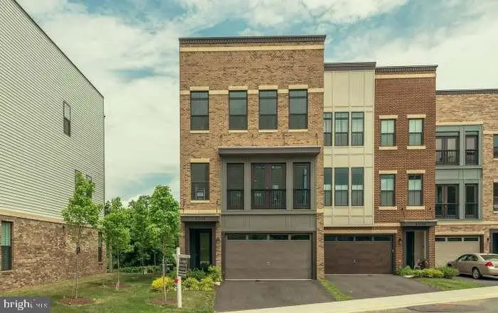 23104 Sullivans Cove Sq, Brambleton, VA 20148 - #1