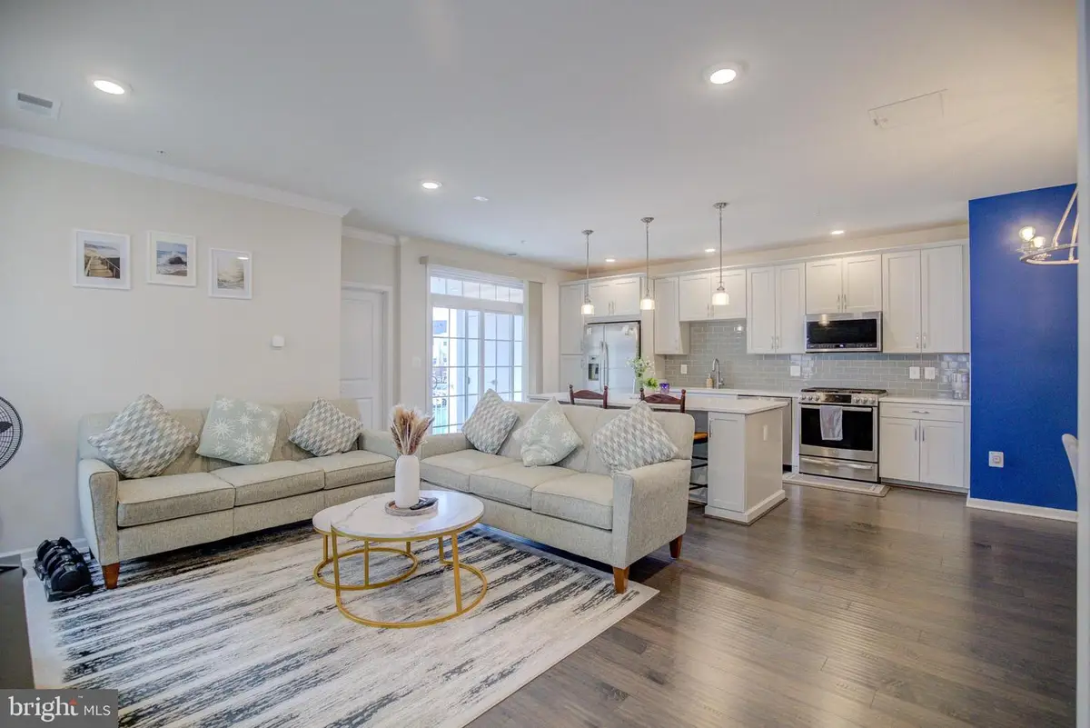 43032 Stuarts Glen Ter #106, Ashburn, VA 20148 - #1