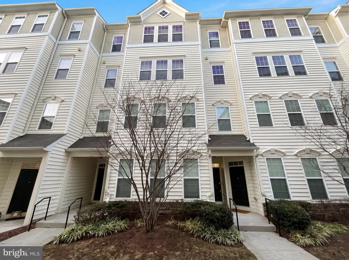 42320 San Juan Ter, Aldie, VA 20105 - #1