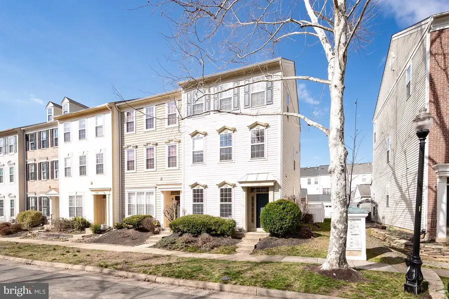 43538 Mink Meadows St, Chantilly, VA 20152 - #2