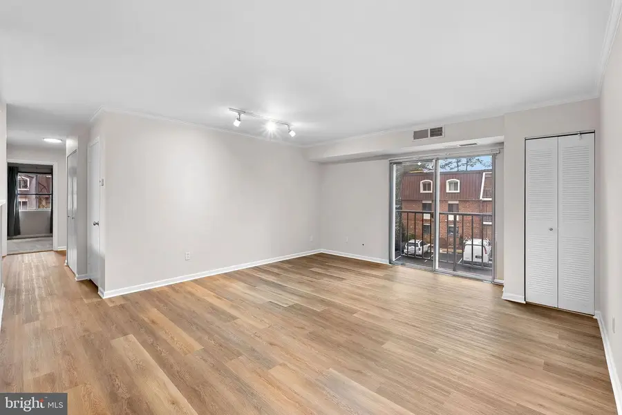 221 N Emory Dr #8, Sterling, VA 20164 - #3