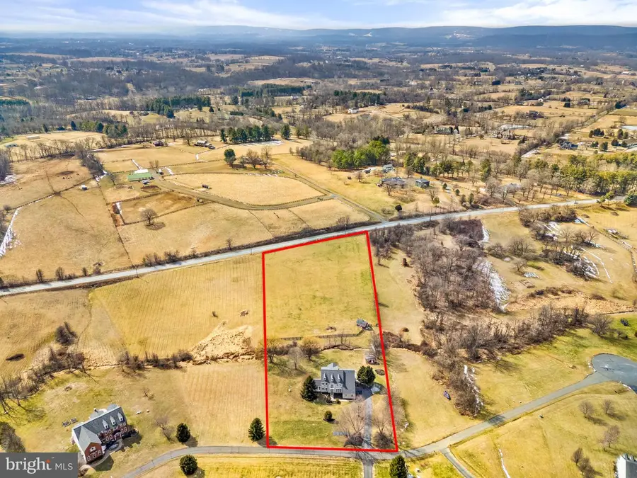 39054 Old Stage Pl, Waterford, VA 20197 - #3