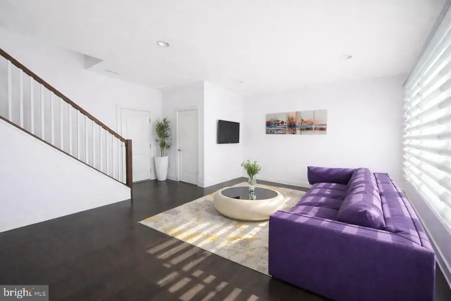 44741 Medway Ter, Ashburn, VA 20147 - #2