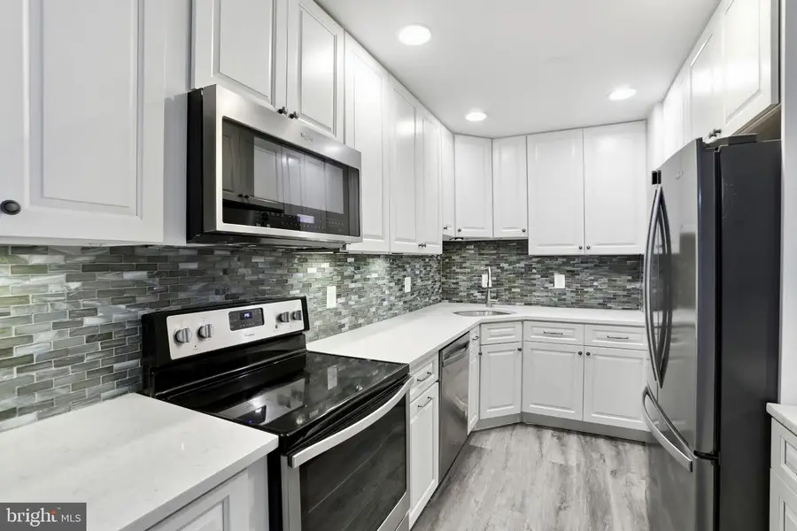 141 N Fillmore Ave N #10, Sterling, VA 20164 - #3