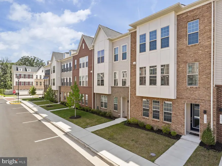 1629 Field Sparrow Ter Ne, Leesburg, VA 20176 - #2