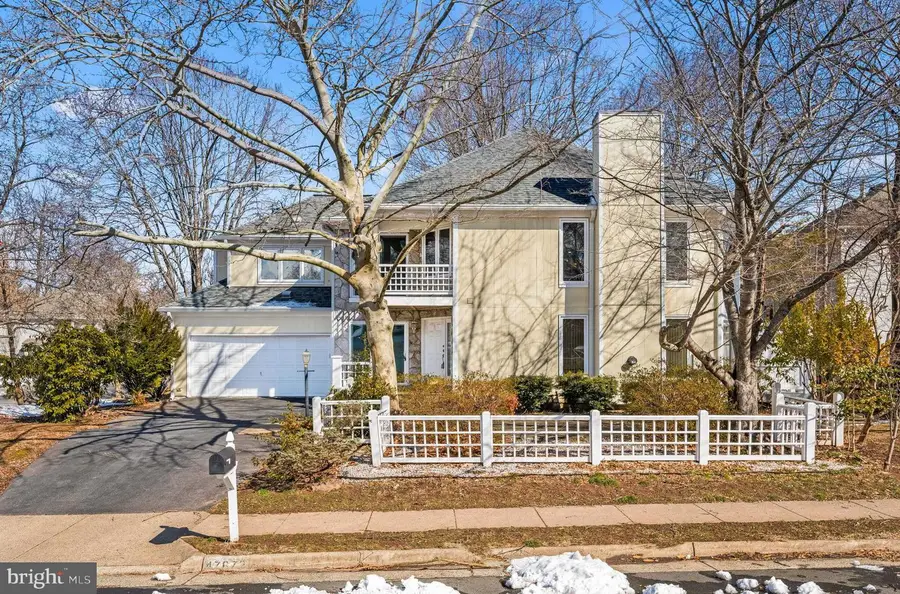 47672 Pennrun Way, Sterling, VA 20165 - #2