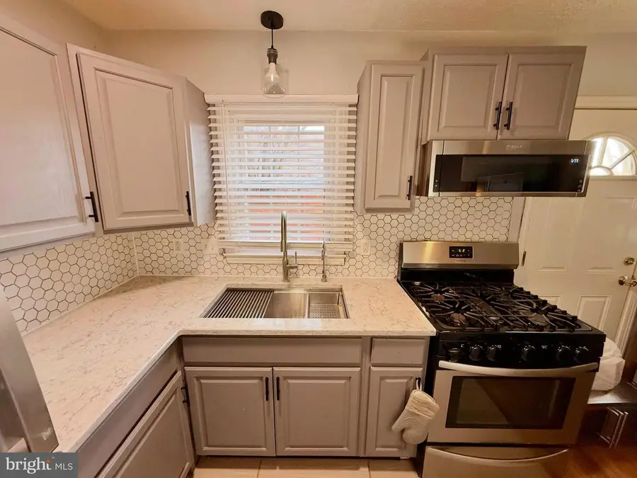 66 Plaza St Ne #105, Leesburg, VA 20176 - #2