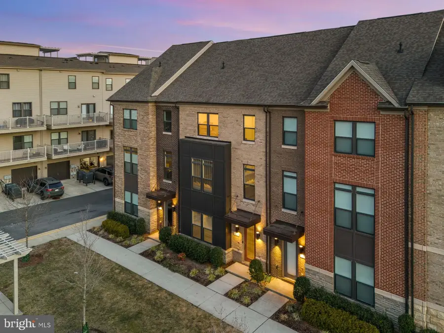 44740 Roosevelt Sq, Ashburn, VA 20147 - #2