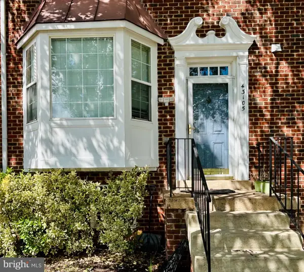 43105 Gatwick Sq, ASHBURN, VA 20147