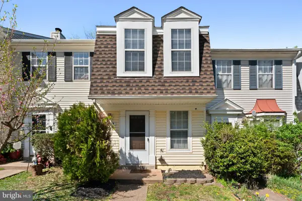 34 Palmer Ct, STERLING, VA 20165