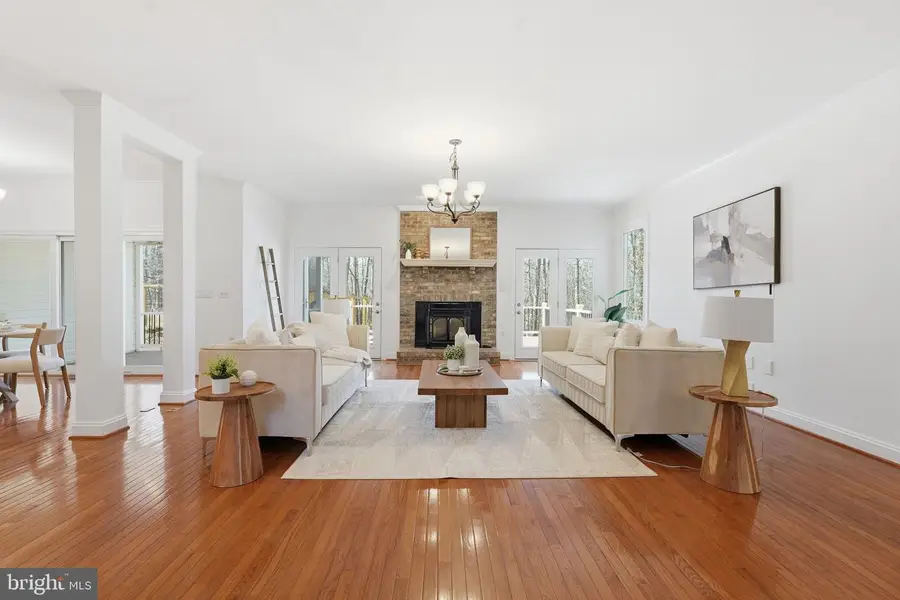 22029 Woodwinds Dr, Leesburg, VA 20175 - #3