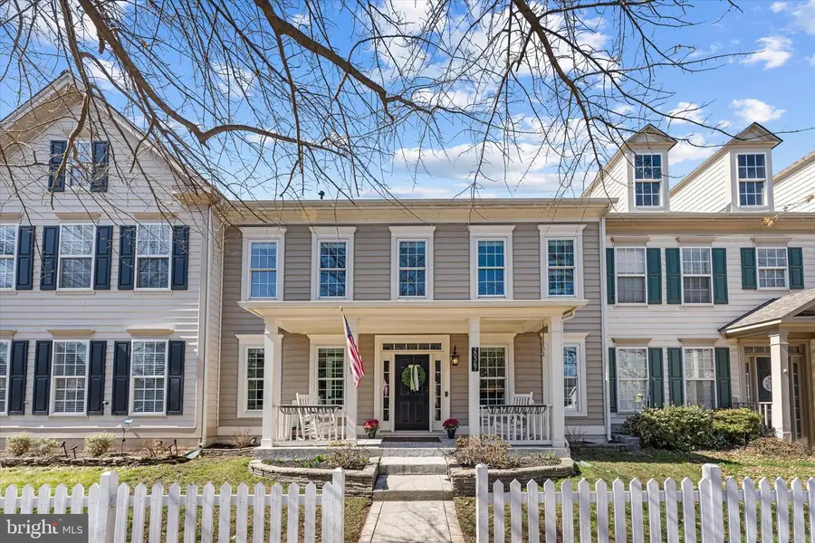 20367 Bowfonds St, Ashburn, VA 20147 - #2