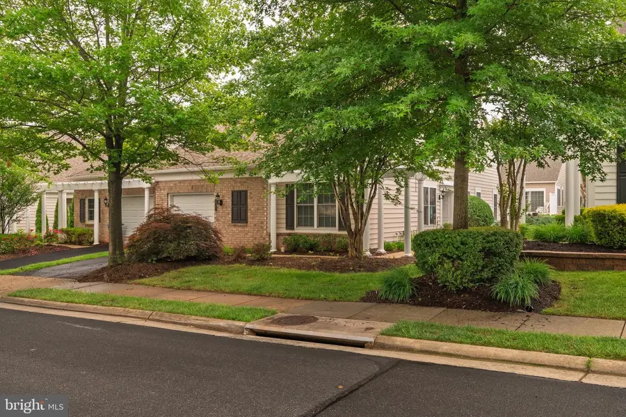 44397 Maltese Falcon Sq, Ashburn, VA 20147 - #3