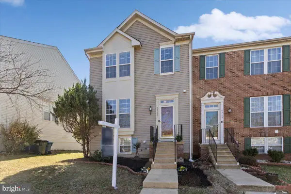 43187 Owen Park Way, CHANTILLY, VA 20152