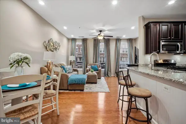 24660 Byrne Meadow Sq, ALDIE, VA 20105