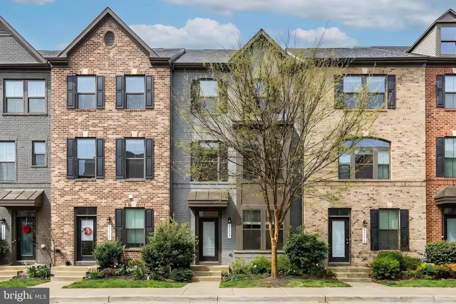 22317 Seabring Ter, Ashburn, VA 20148 - #2