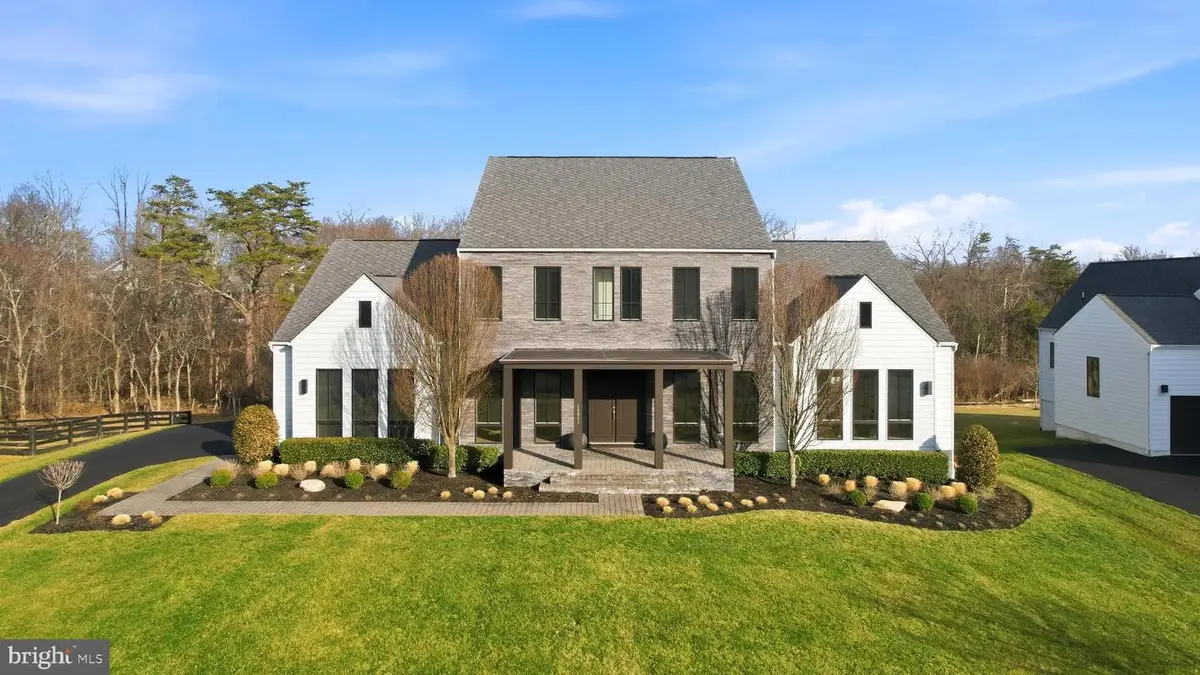 23014 Lavender Valley Ct, Ashburn, VA 20148 - #1