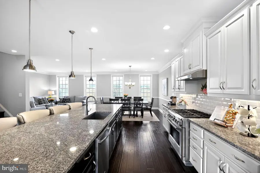 43173 Clarendon Sq, Ashburn, VA 20148 - #3