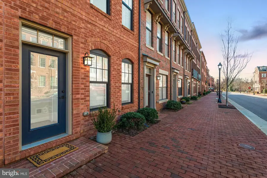 261 Crescent Station Ter Se, Leesburg, VA 20175 - #2