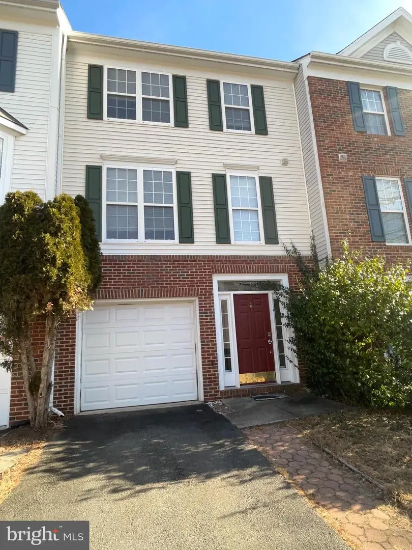 42882 Golf View Dr, Chantilly, VA 20152 - #2