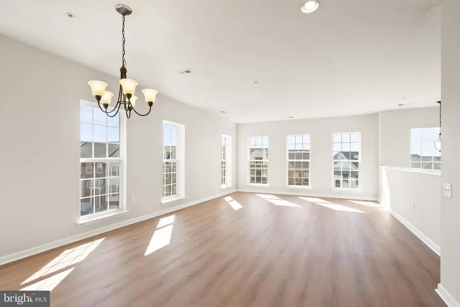 42696 Telford Ter, Ashburn, VA 20147 - #2