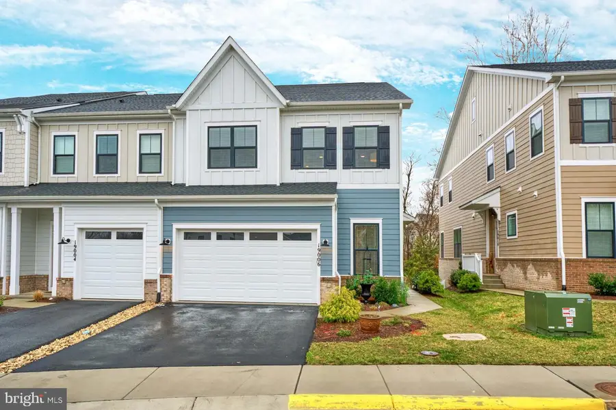 19006 Coral Reef Sq, Leesburg, VA 20176 - #2