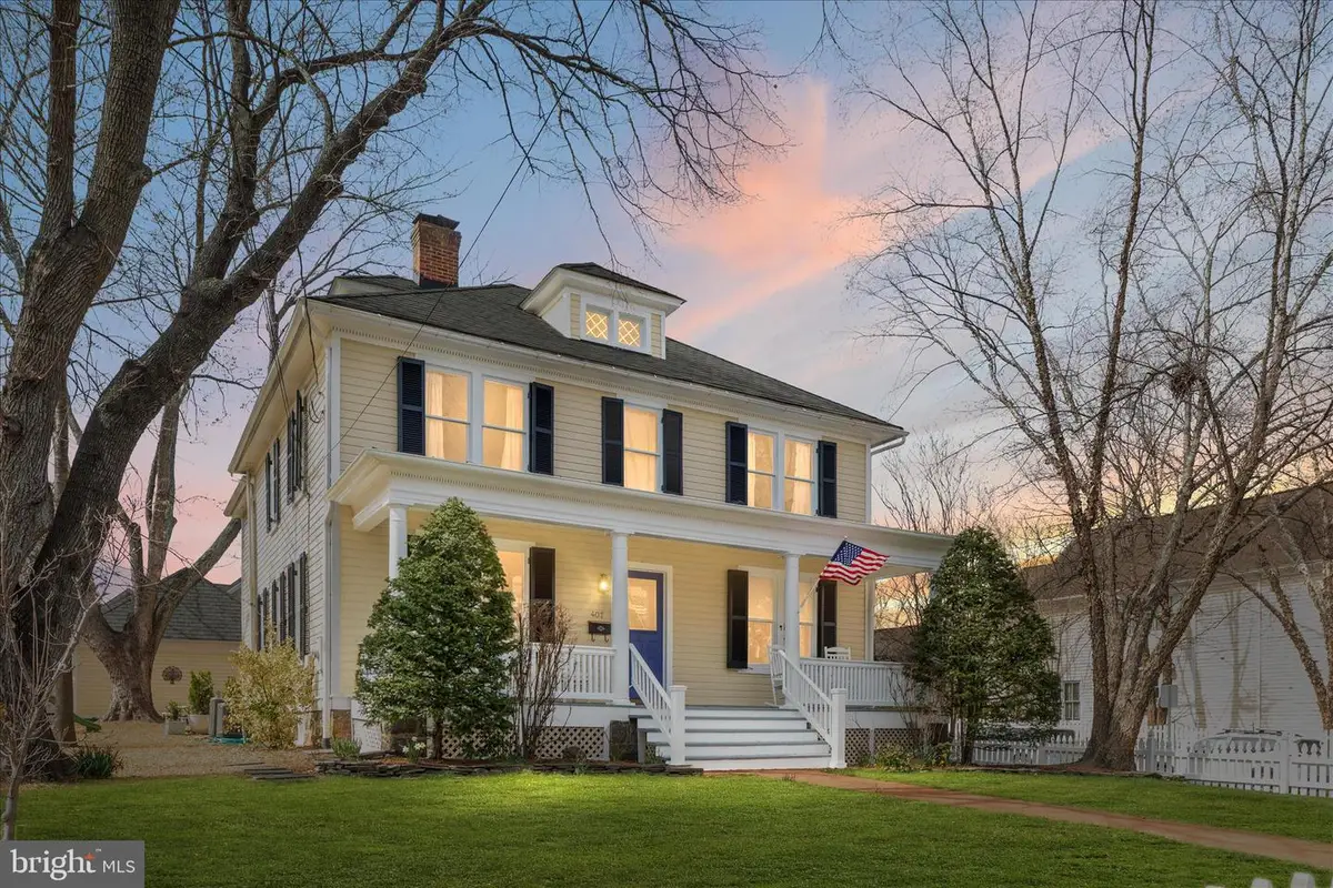 407 S King St, Leesburg, VA 20175 - #1