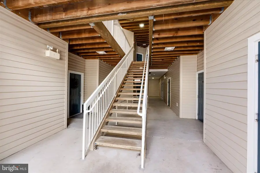 42539 Mayflower Ter #301, Brambleton, VA 20148 - #3