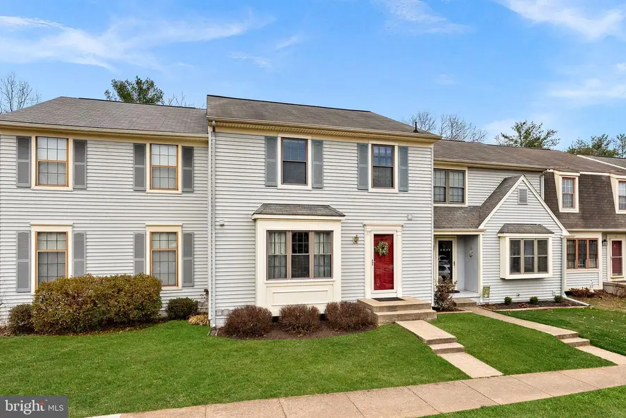 27 Haxall Ct, Sterling, VA 20165 - #2