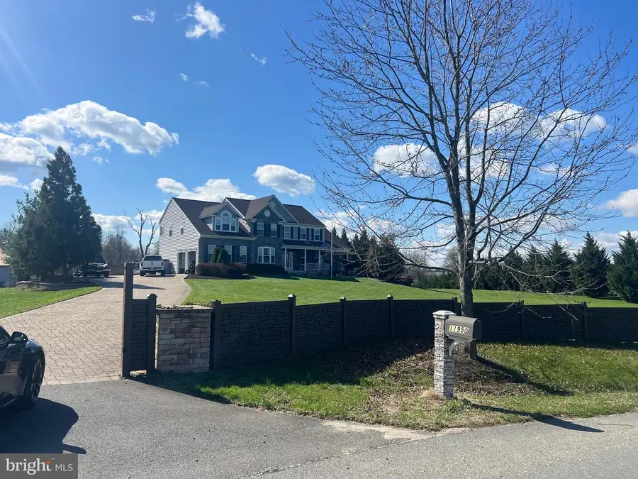 11950 Stonehouse View Ct, Lovettsville, VA 20180 - #2