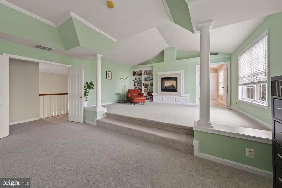 43774 Brownburg Pl, Chantilly, VA 20152 - #3