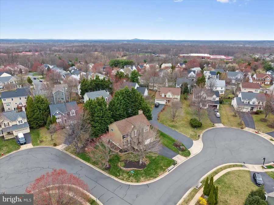 20547 Birchfield Pl, Sterling, VA 20165 - #2