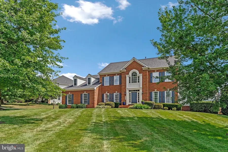 22350 Dolomite Hills Dr, Ashburn, VA 20148 - #2