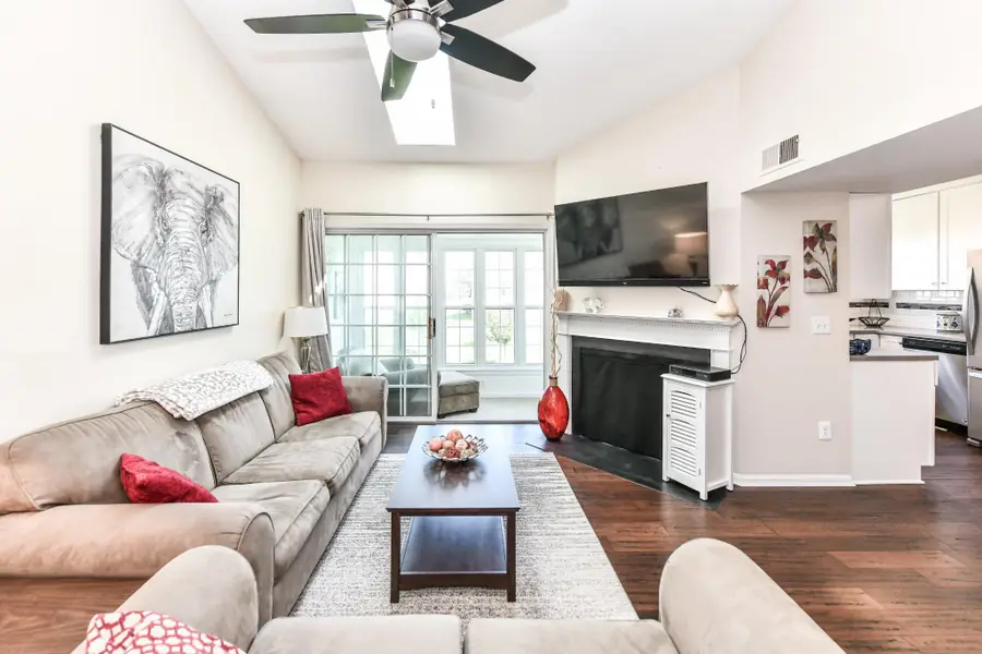 109 Prosperity Ave Se #f, Leesburg, VA 20175 - #2