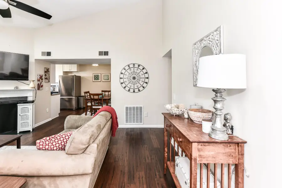 109 Prosperity Ave Se #f, Leesburg, VA 20175 - #3