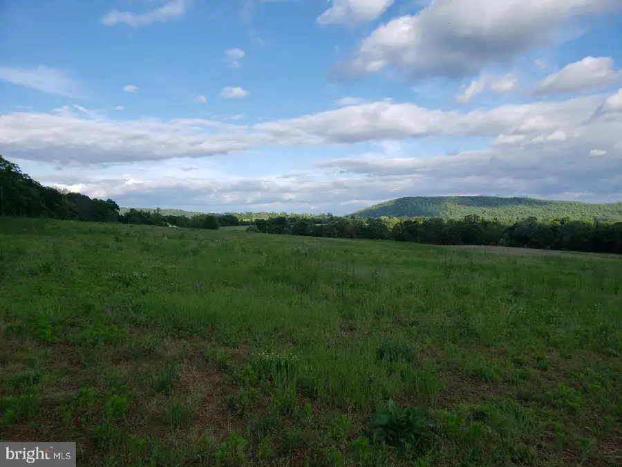 40975 Yakey, Lovettsville, VA 20180 - #2