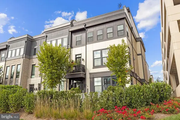 44665 Brushton Ter, ASHBURN, VA 20147