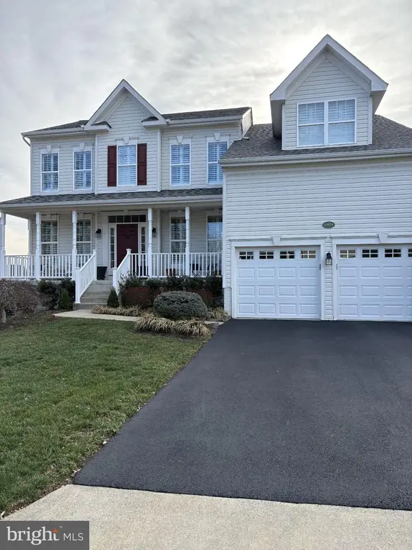 17652 Marbury St, ROUND HILL, VA 20141