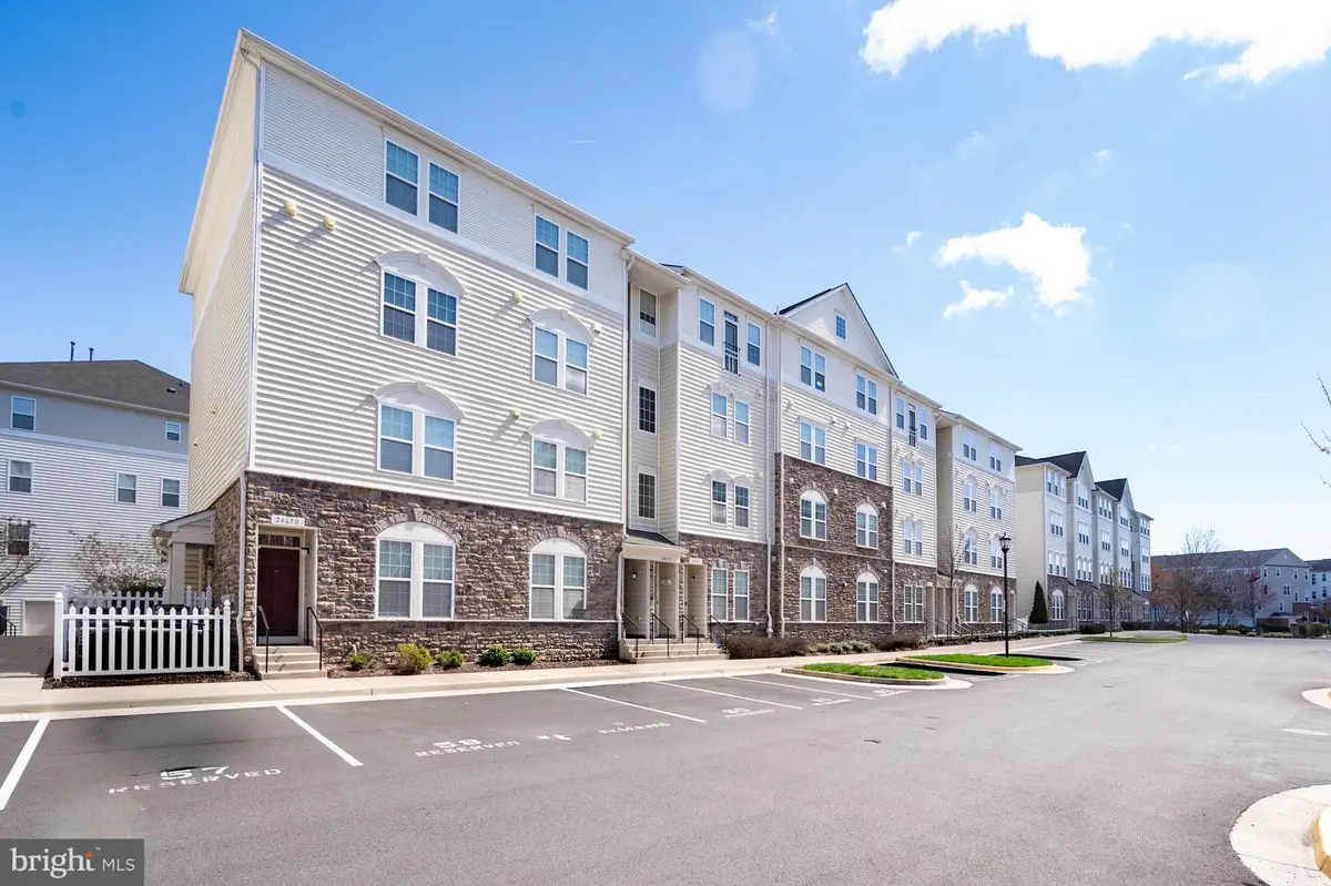 24672 Byrne Meadow Sq, Aldie, VA 20105 - #1