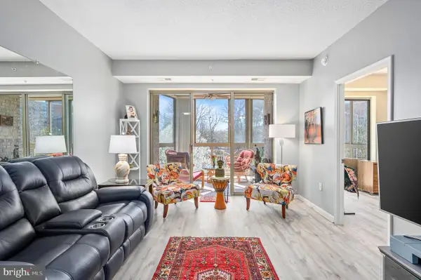 19355 Cypress Ridge Ter #422, LEESBURG, VA 20176